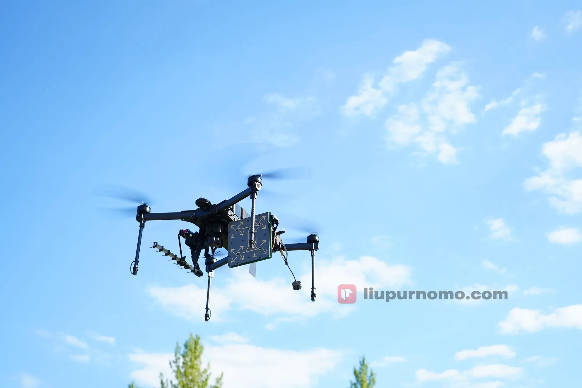 ukraina-kembangkan-drone-relai-pemancar-sinyal.jpg